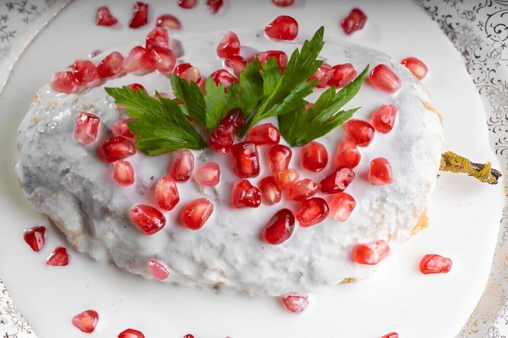 Chiles en Nogada : Un Trésor de la Gastronomie Mexicaine 3 Chiles en nogada 01 1