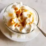 Île Flottante Maison : Recette Facile et Astuces de Pro pour la Réussir 6 île flottante dessert classique avec crème anglaise et caramel