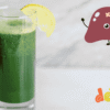 Jus detox rouge à base de betterave et citron dans un verre transparent