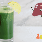 Jus detox rouge à base de betterave et citron dans un verre transparent